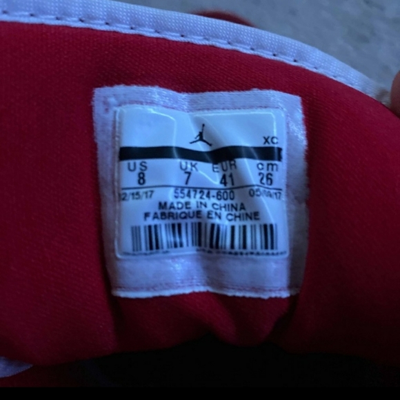 SOLD Air Jordan shoes - Picture 6 of 7